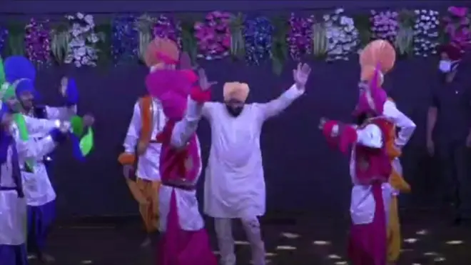 पंजाब के सीएम का भांगड़ा