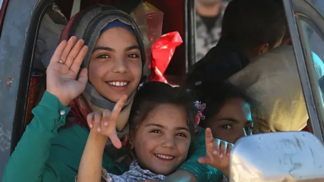 طفلتان سوريتان