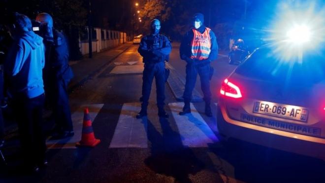 Frence police at the scene of the attack in the Paris suburb of Conflans-Sainte-Honorine, France. Photo: 16 October 2020.