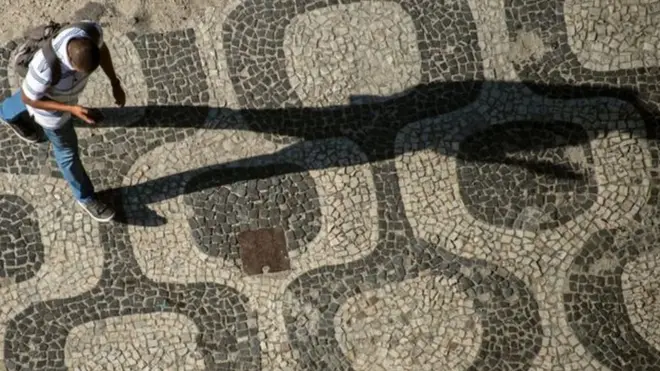 Brezilya'da nüfusun çoğu yüksek cep telefonu hizmeti masrafları nedeniyle WhatssApp kullanıyor.