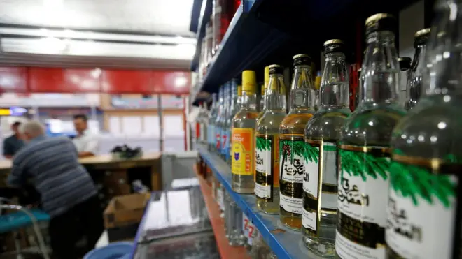 Алкогольные напитки в магазине