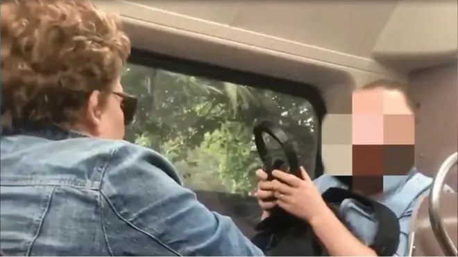 کھانسنے پر تکرار