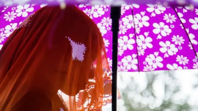 ብፅላልን ጨርቅን ዝተሸፈነት መርዓት