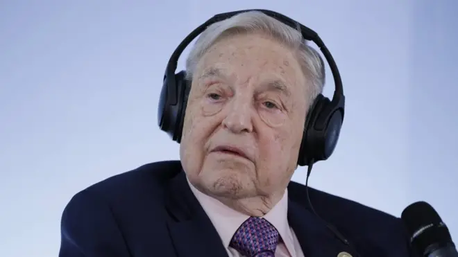 Джордж Сорос назвал решение российской прокуратуры "временной аберрацией"