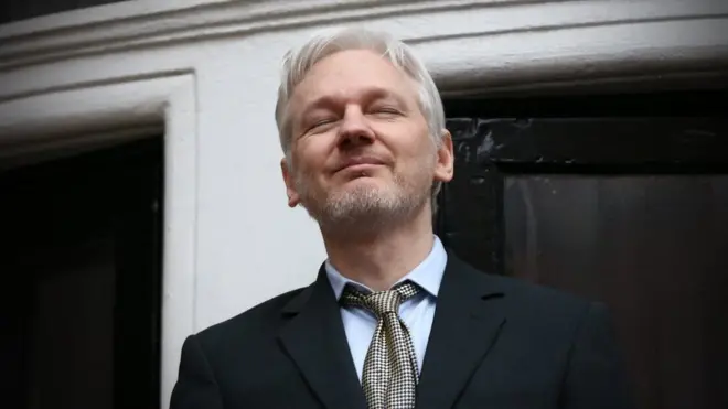 "Обама сделал не то, чего просил Ассанж", - сказал адвокат основателя WikiLeaks