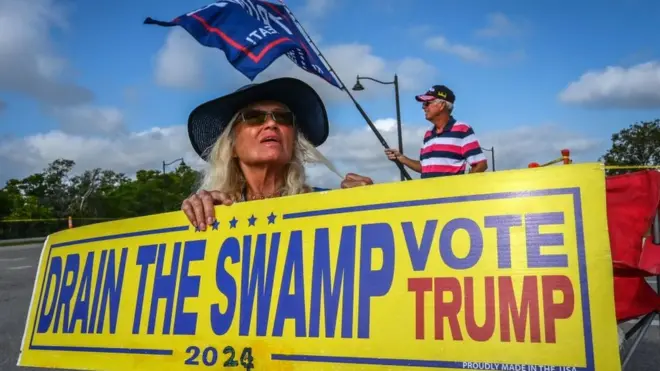 من المتوقع أن يلقي دونالد ترامب كلمة أمام أنصاره خارج منزله في مارالاغو يوم الثلاثاء بعد توجيه الاتهام إليه