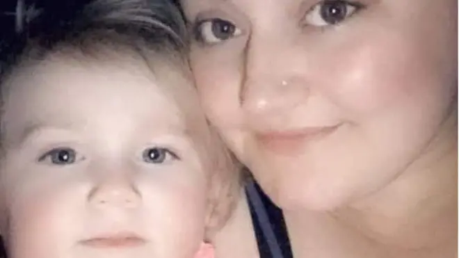 ዛሪህ ሀሽሚ ምስ ኣዲኣ