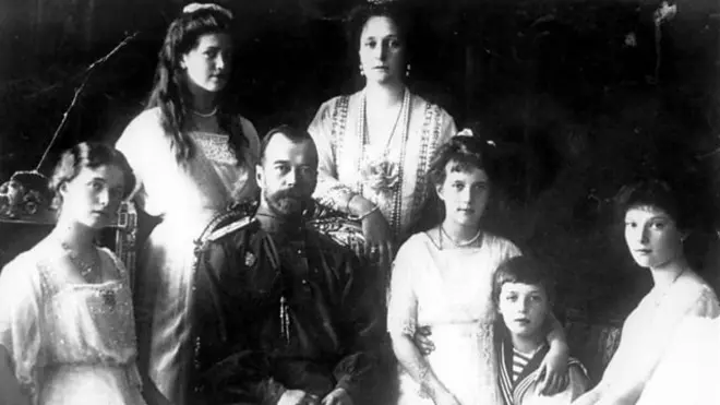 تزار روسیه و خانواده اش