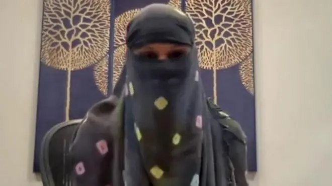 सरोगेट मां