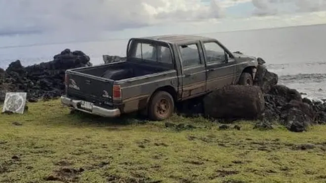 Fotografía del accidente publicada en la página de Facebook de la Comunidad Indigena Ma'u Henua.