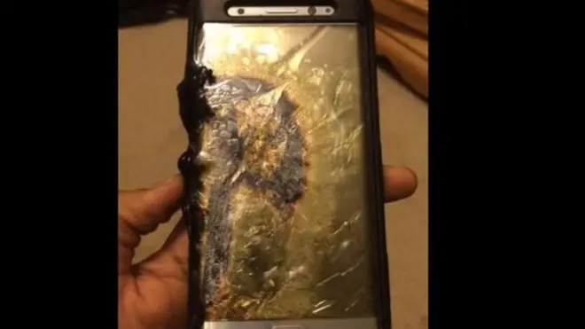 سام سنگ نے ستمبر میں تقریباً 25 لاکھ گیلیسکی نوٹ سیون فونز چارجنگ کے دوران اس کی بیٹری پھٹ جانے کی شکایات سامنے آنے کے بعد واپس منگوا لیے تھے