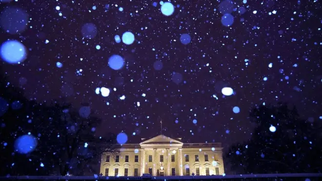 Сніг над Білим домом