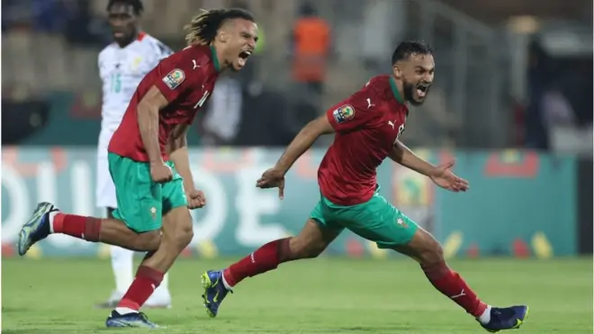 Morocco striker Sofiane Boufal dey celebrate afta e score against Ghana