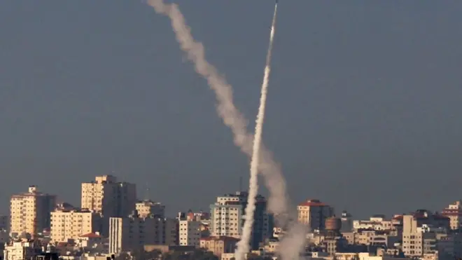 Bazı kaynaklar Filistinli örgütlerin sahip olduğu toplam roket sayısını 30 bin olarak tahmin ediyor.