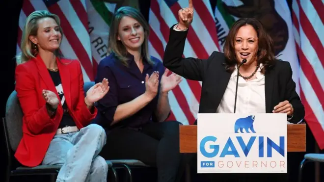 Thượng nghị sỹ đảng Dân chủ, bà Kamala Harris (phải) tuyên bố ra tranh cử chức Tổng thống Mỹ 2020