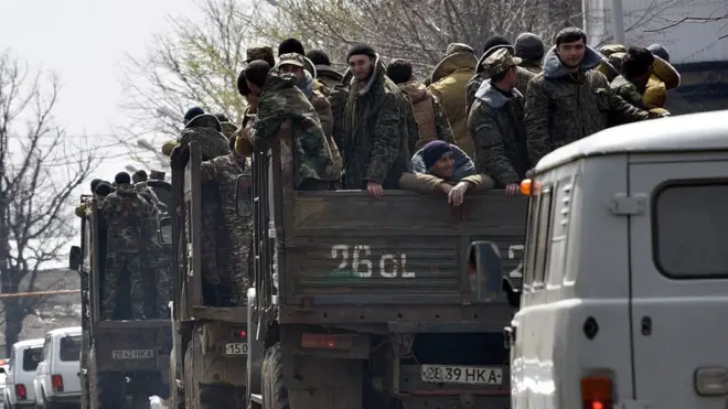 Как утверждают в Баку, Лапшин несогласованно посещал Нагорный Карабах и высказывался в поддержку независимости этой территории