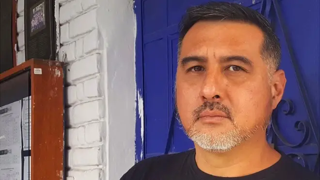 "Generación cochebomba" es la primera novela de Martín Roldán. (Foto: Martín Riepl)