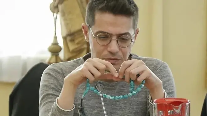 صودر هاتف مهدي بك وجهاز الكمبيوتر المحمول الخاص به ومتعلقات أخرى