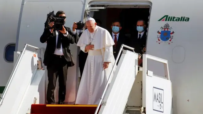 папа прощается в Багдаде