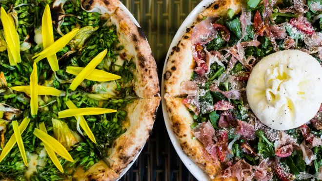 Pizza 4P's hiện đã có 6 cửa hàng ở Hà Nội, Đà Nẵng và Tp HCM.