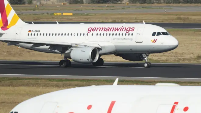 самолет Germanwings в аэропорту Берлина