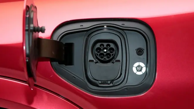 Зарядний прилад електрокара