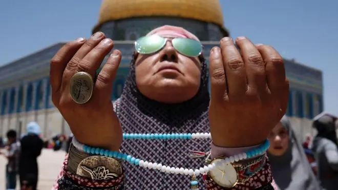 ¿Cumplen las religiones una función evolutiva?