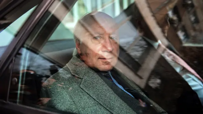 El veterano diplomático estadounidense Matthew Nimetz lleva casi un cuarto de siglo buscando cómo renombrar a Macedonia.