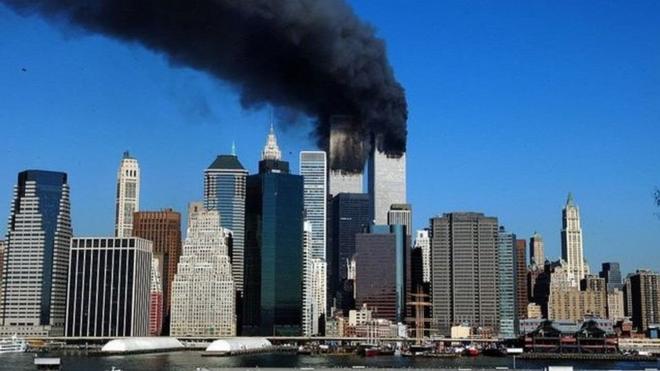 As torres do World Trade Center em chamas