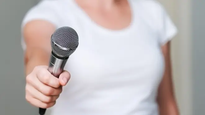 El canto estimula el cerebro.