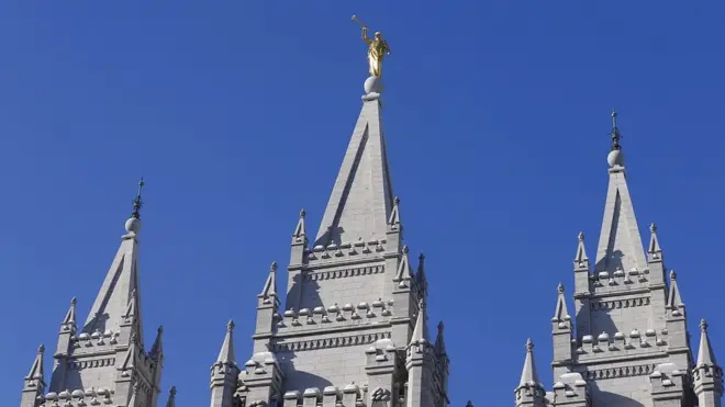 Templo mormón histórico en Salt Lake City, Utah.