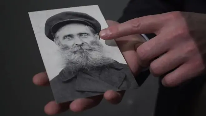 Büyükdedesinin fotoğrafı