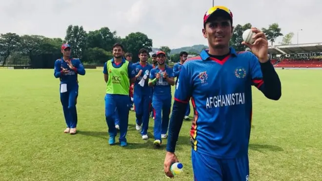 کرېکټ لوبغاړي