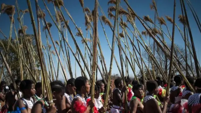Dis dance na every year dem dey do am for Swaziland, and King Mswati lll dey use am choose new wife.