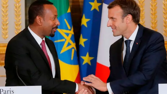 Ministera Muummee Dr. Abiy Ahimadiifi Pirezedaant Imaanu'eel Maakroon