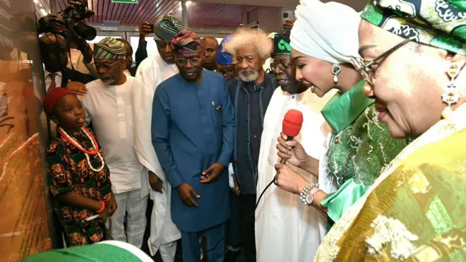 Nigeria President Bola Tinubu dey unveil di foundation stone of di newly renovated and renamed National Theatre Abuja