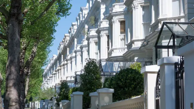 Dhismo aad loo ilaaliyo oo ku yaalla galbeedka London