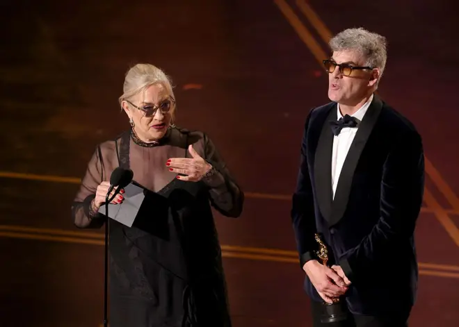 Tamara Deverell e Shane Vieau receberam a estatueta