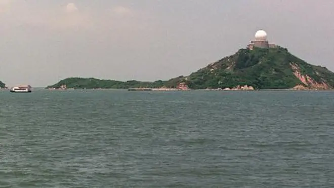 Sha Chau Island is situated on the north Lantau Island, famous of radar facility installed on the island to provide weather information especially valuable for the operation of Chek Lap Kok international airport nearby. Sha Chau, stands amid 1,200 hectare