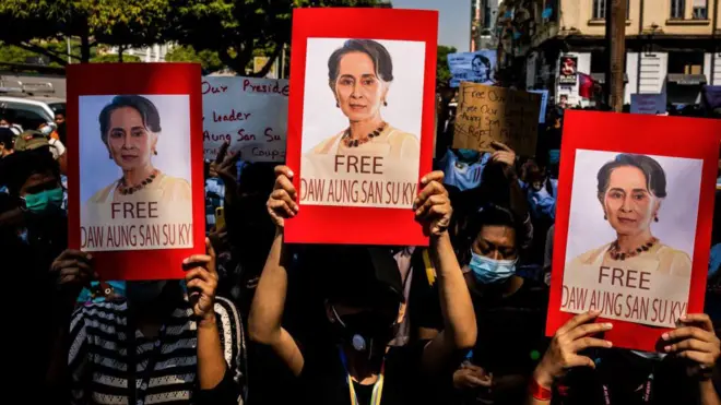 ၂၀၂၁ ခုနှစ် စစ်အာဏာသိမ်းပြီးချိန်ကတည်းက ဒေါ်အောင်ဆန်းစုကြည် လွတ်မြောက်ဖို့ တောင်းဆိုခဲ့ကြ