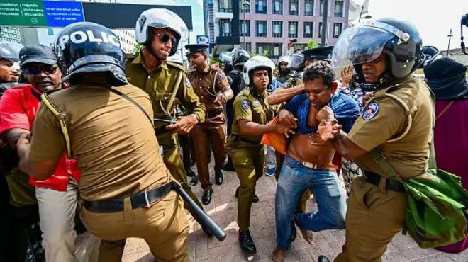 2023 වසර තුළදී මූලික මිනිස් අයිතිවාසිකම් උල්ලංඝනය කිරීම හේතුවෙන් සිය පෞද්ගලික මුදල් වලින් රුපියල් පහළොස් කෝටි විසි තුන්ලක්ෂ හැත්තෑ දහසක ( රුපියල් 152,370,000) මුදලක් අගතියට පත් වූවන්ට වන්දි වශයෙන් ගෙවන ලෙස ශ්‍රේෂ්ඨාධිකරණය විසින් පොලිස් නිලධාරීන්ට නියෝග කරනු ලැබ තිබේ.