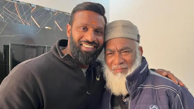 वकील अहमद म्हणतात की, त्या दिवशी दीपकचं समोर येणं त्यांच्यासाठी मोठा आधार ठरला.