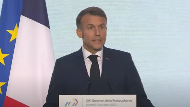 Perezida w'Ubufaransa Emmanuel Macron, mu kiganiro n'abanyamakuru muri Grand Palais, i Paris, ku wa gatandatu, ku itariki ya 6 Ukwakira (10) mu mwaka wa 2024