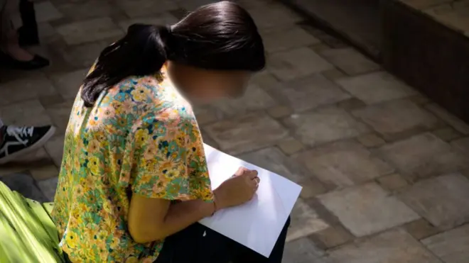 Gunjan Tiwari gabbara (kennaa yeroo gaa'ilaaf) jecha hin heerumu jette