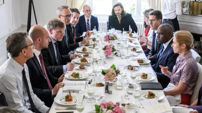 European ministers hold talks with Iran as UK says 'window now exists' for negotiations