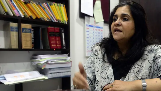 নিজের কার্যালয়ে তিস্তা সেতালভাদ (ফাইল ছবি)