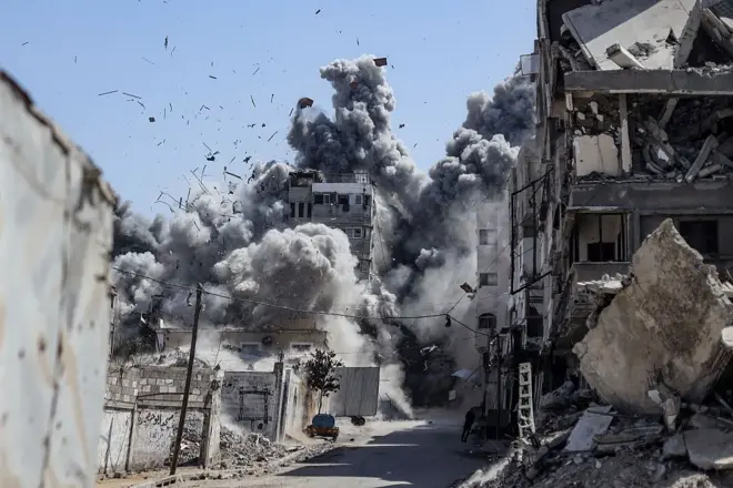 ترامب يشير إلى فرص حقيقية لتحقيق إنجازات بالشرق الأوسط ، وحماس تحذر إسرائيل حياة أسيرين في خطر 