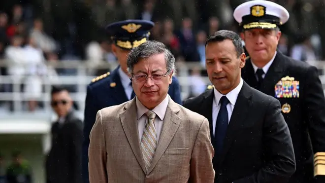 El presidente colombiano, Gustavo Petro, puso a un militar -Pedro Sánchez- al frente del Ministerio de Defensa colombiano por primera vez en 34 años.