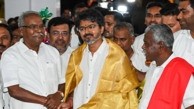 காங்கிரஸ் வலுப்பெறுமா? தவெகவை ஆதரிக்கும் திமுக கூட்டணி கட்சிகளுக்கு காத்திருக்கும் சவால்