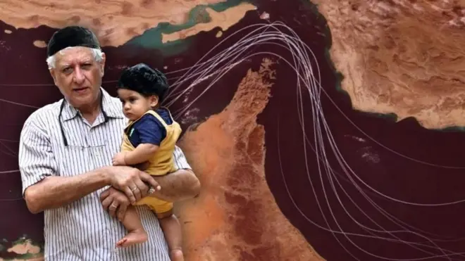 பல நூற்றாண்டுகளுக்கு முன்பு, இஸ்லாமிய ஆட்சியாளர்களால் இழைக்கப்பட்ட மதத் துன்புறுத்தல்களில் இருந்து தப்பி ஓடிய பாரசீகர்களின் வழித்தோன்றல்களே பார்சிகள் என்று நம்பப்படுகிறது.